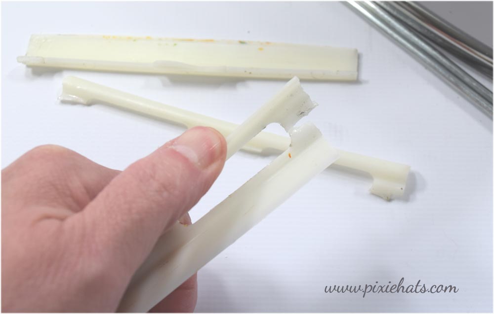 Broken snapped scraper on pasta machine