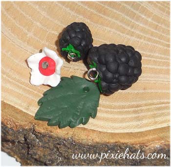 Blackberry bead charm set