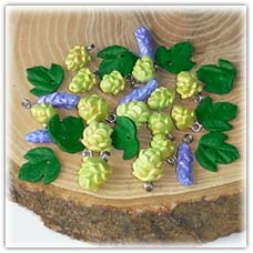 LAvender and hops - beads and charms