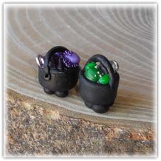 Tiny 10mm cauldron beads